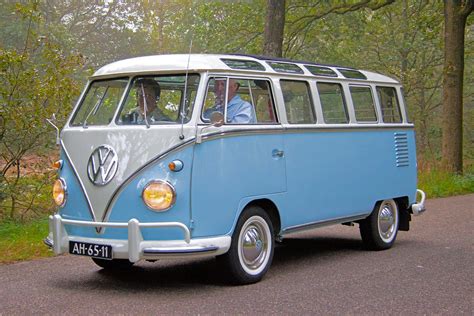 thesamba|1960 VolksWagen Type 2 T1 23 Window Deluxe Samba Bus.